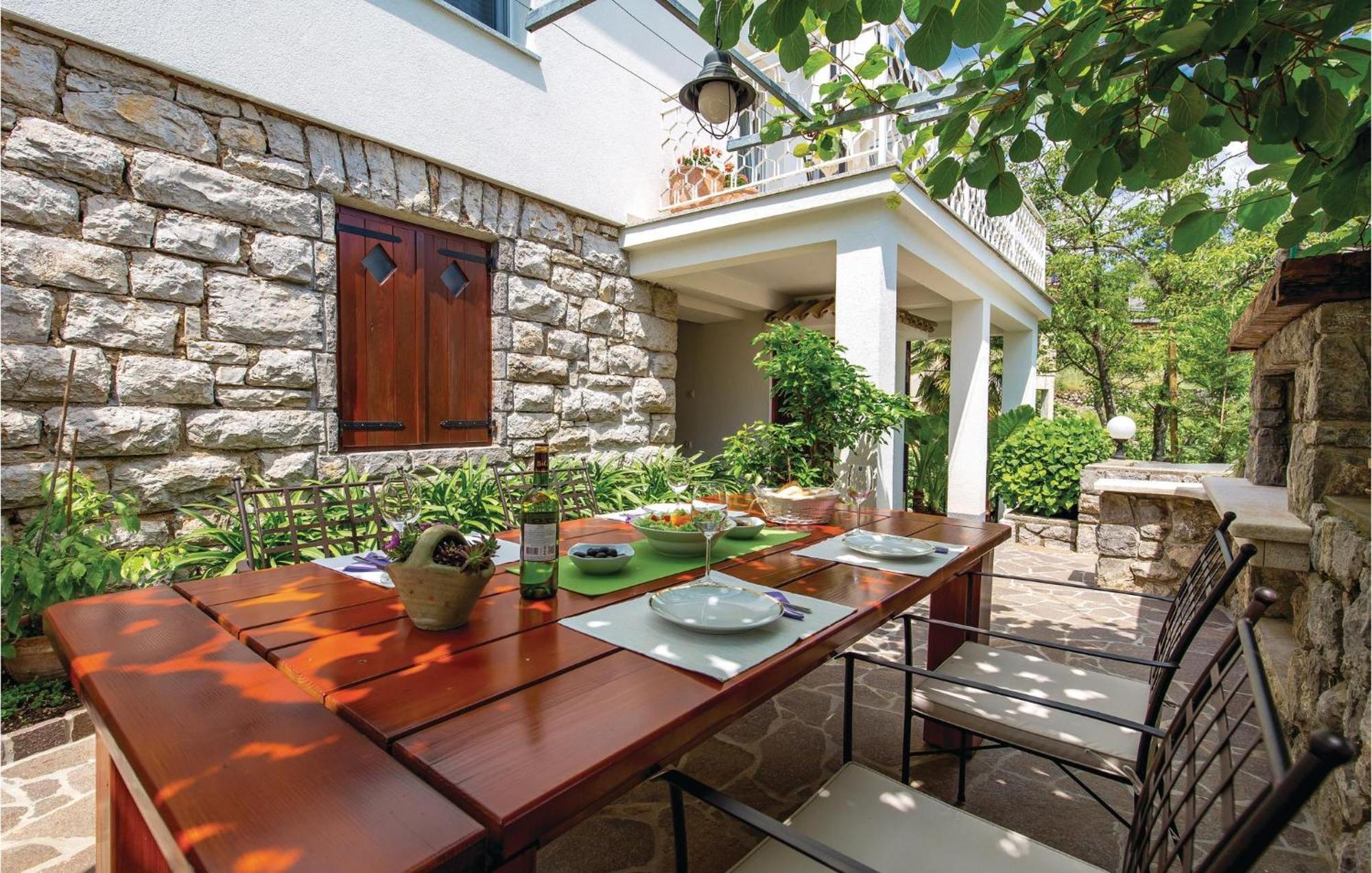 Lovely Home In Matulji With Outdoor Swimming Pool Extérieur photo
