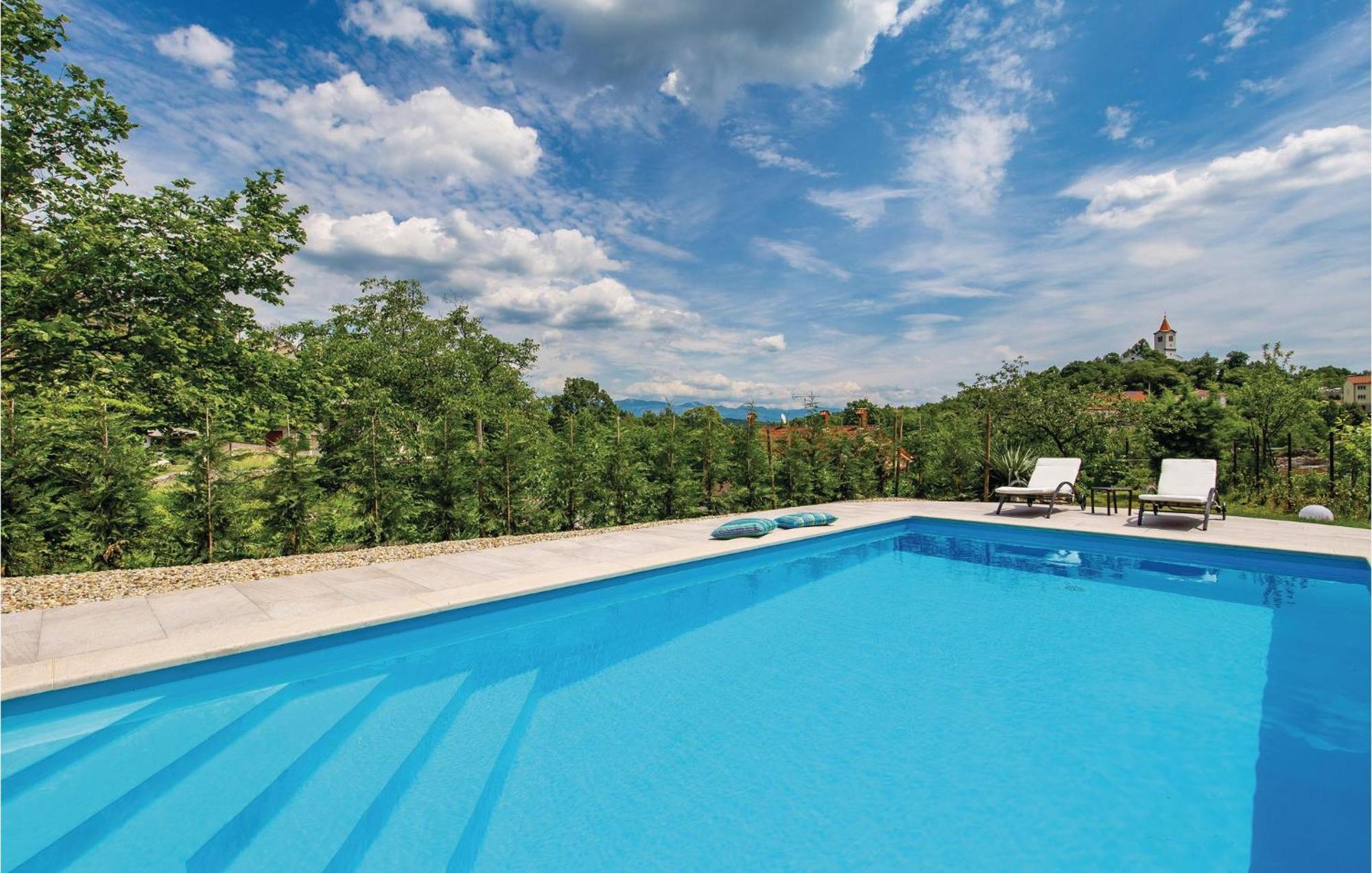 Lovely Home In Matulji With Outdoor Swimming Pool Extérieur photo